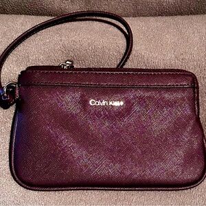 Calvin Klein Lilac Leather Wristlet New Without Tags